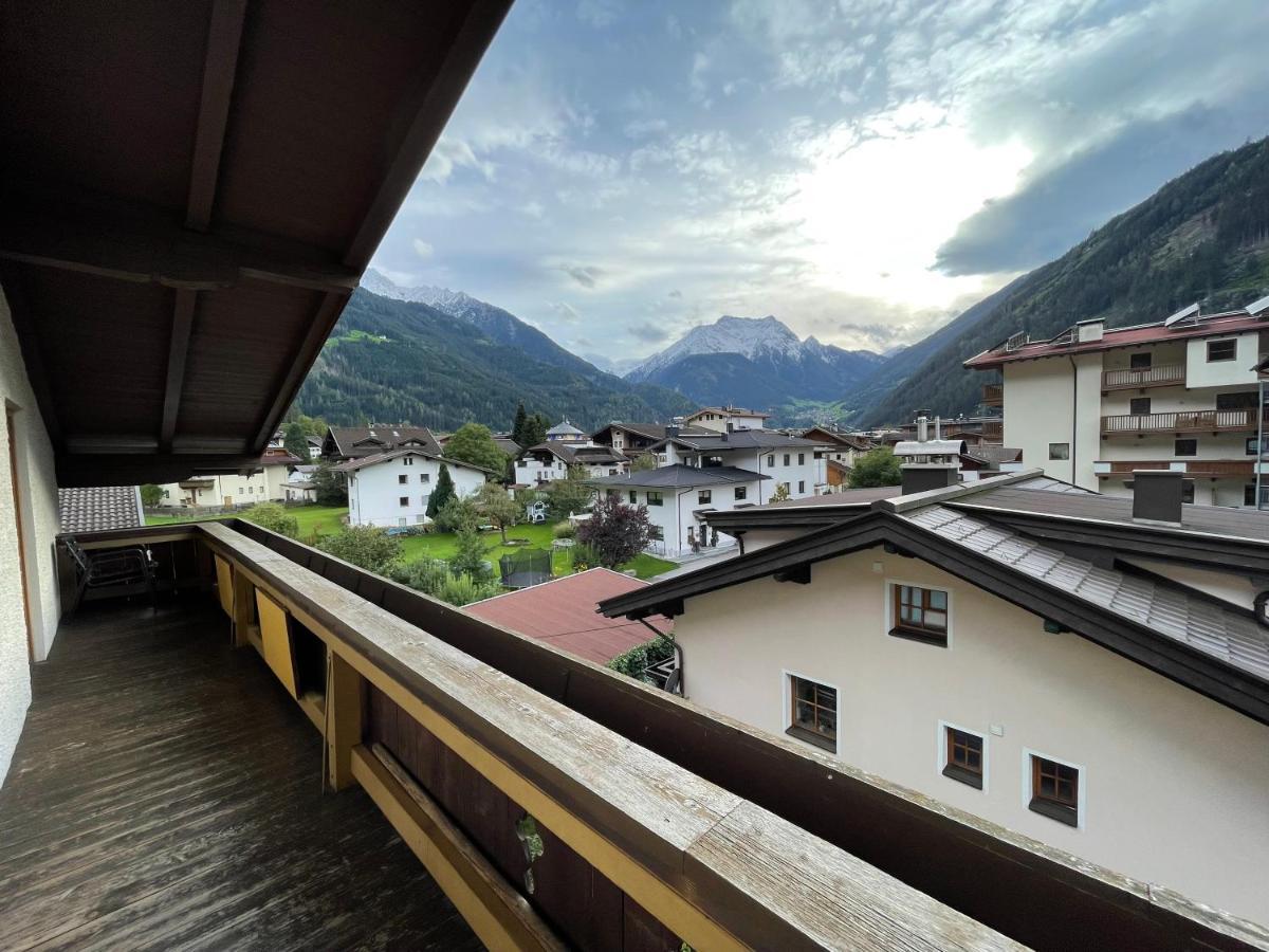 Gaestehaus Poell Mayrhofen Exterior photo